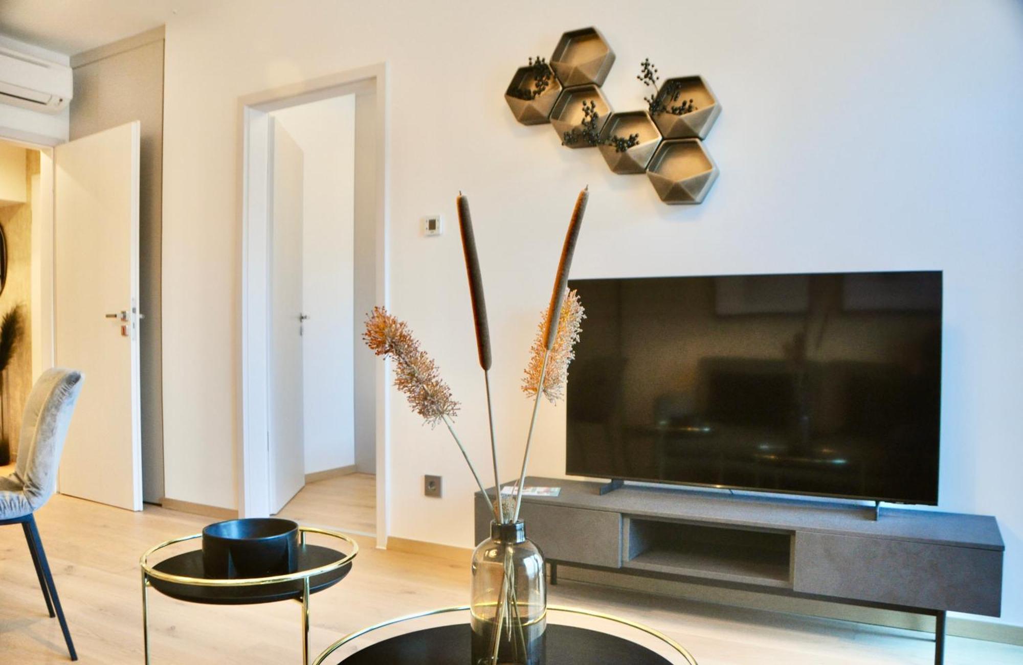 Emerald Residence Luxury Apartments Будапеща Екстериор снимка